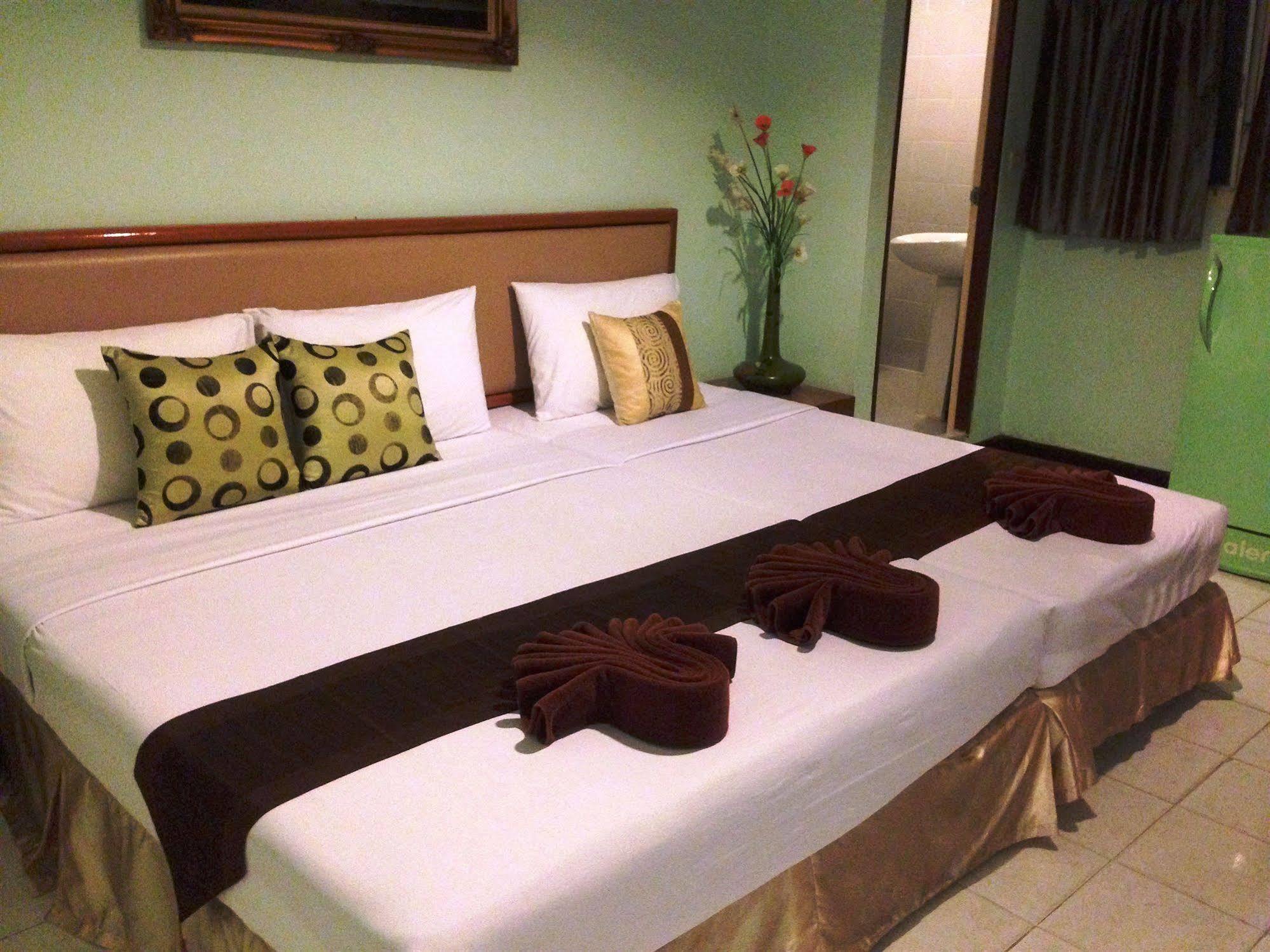 Siam Star Hotel Bangkok Exterior foto